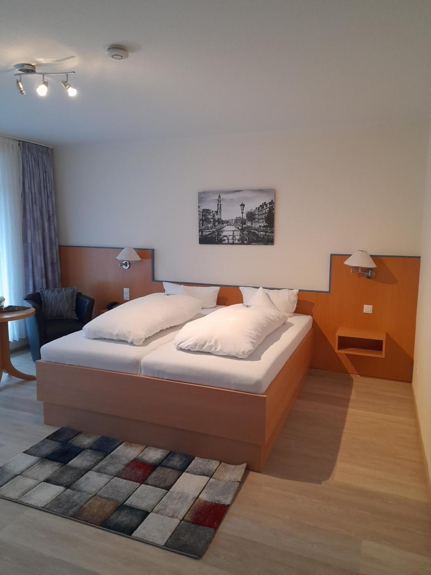 Hotel Diekgerdes, Cloppenburg Bagian luar foto