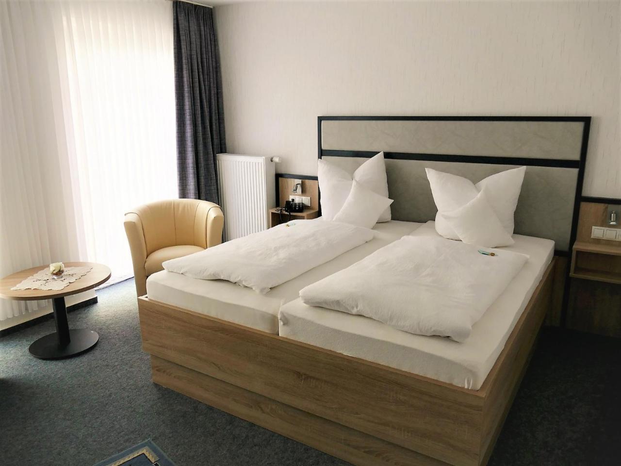 Hotel Diekgerdes, Cloppenburg Bagian luar foto