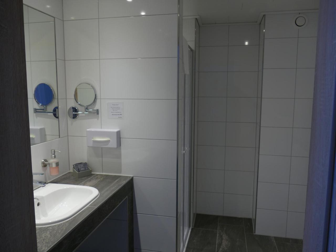Hotel Diekgerdes, Cloppenburg Bagian luar foto