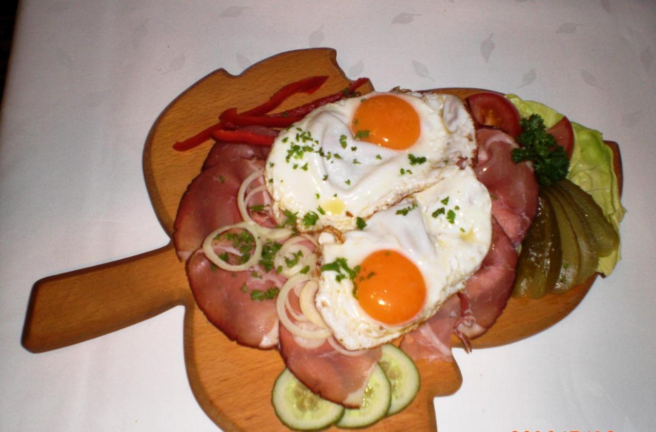 Hotel Diekgerdes, Cloppenburg Bagian luar foto