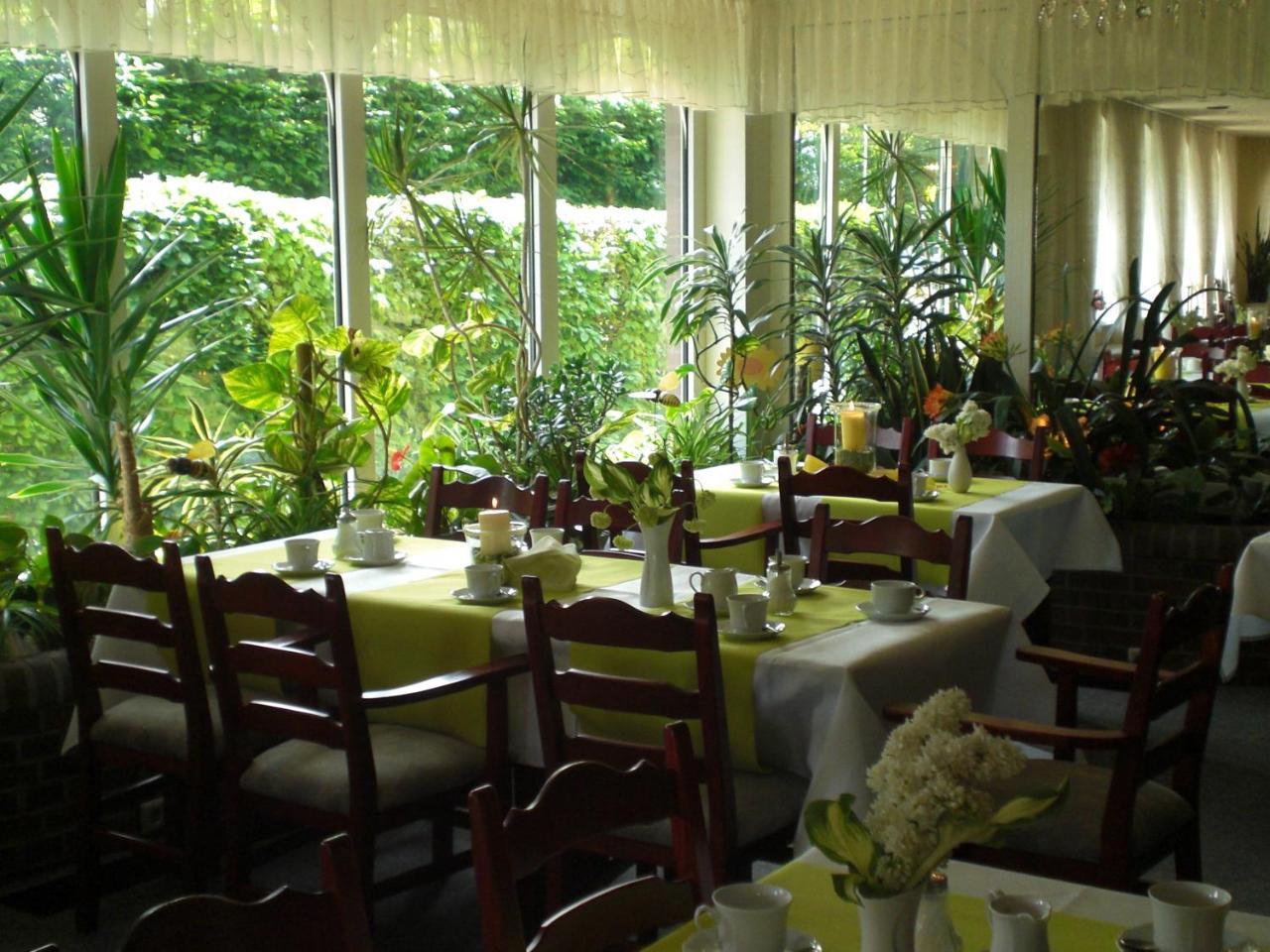 Hotel Diekgerdes, Cloppenburg Bagian luar foto